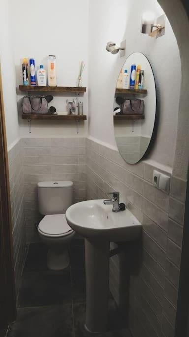 Casa Colorista En El Casco Antiguo Villa Аликанте Екстериор снимка