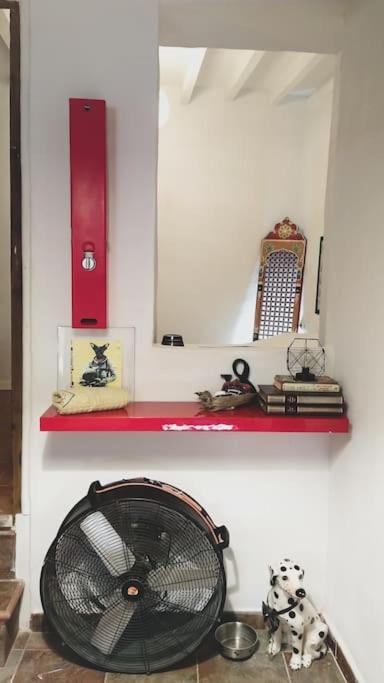 Casa Colorista En El Casco Antiguo Villa Аликанте Екстериор снимка