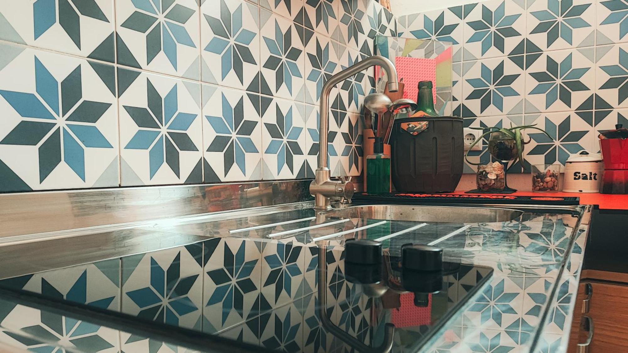 Casa Colorista En El Casco Antiguo Villa Аликанте Екстериор снимка